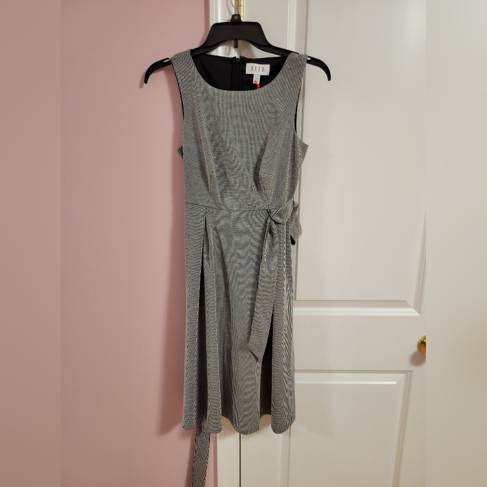 NWT Womens ELLE Black & White Houndstooth Sleeveless Belted Dress- Petite XS